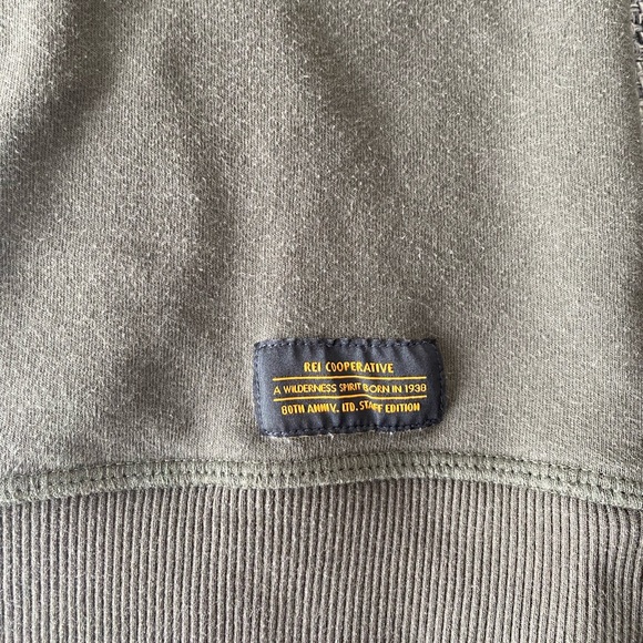 REI The CO-OP 80th Anniversary Staff Edition Army Green Sweatshirt Sz.M - Picture 2 of 4